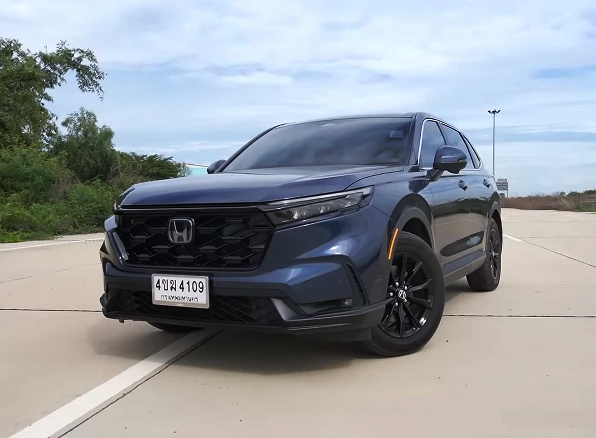 Honda e store hev review